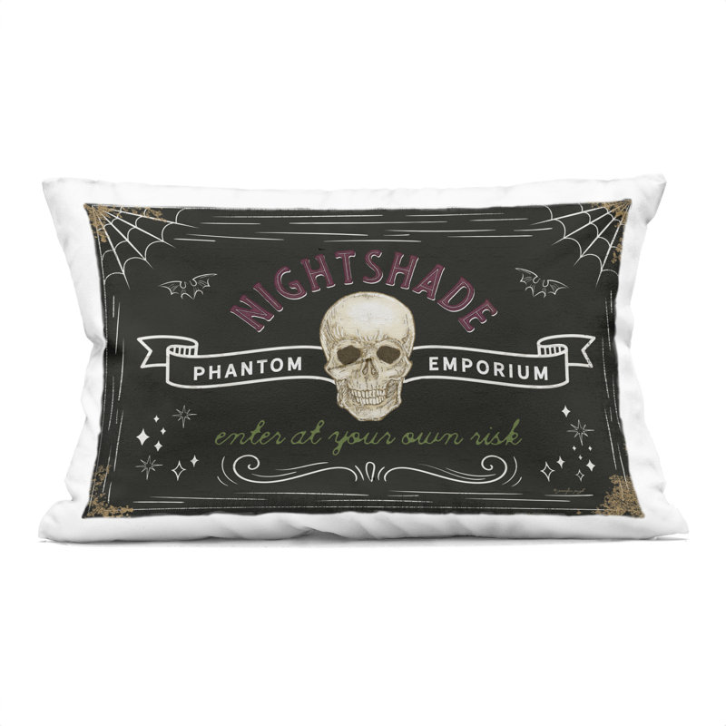 Coussin décoratif imprimé Nightshade Emporium Sign, design par Jennifer Pugh