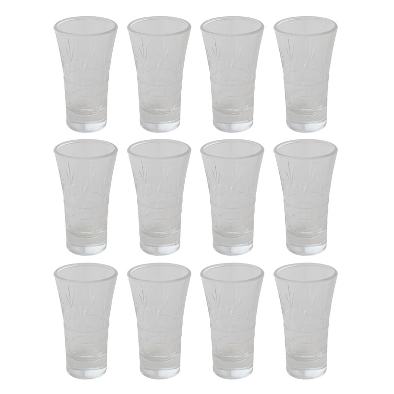 Ensemble de verres à liqueur gravés