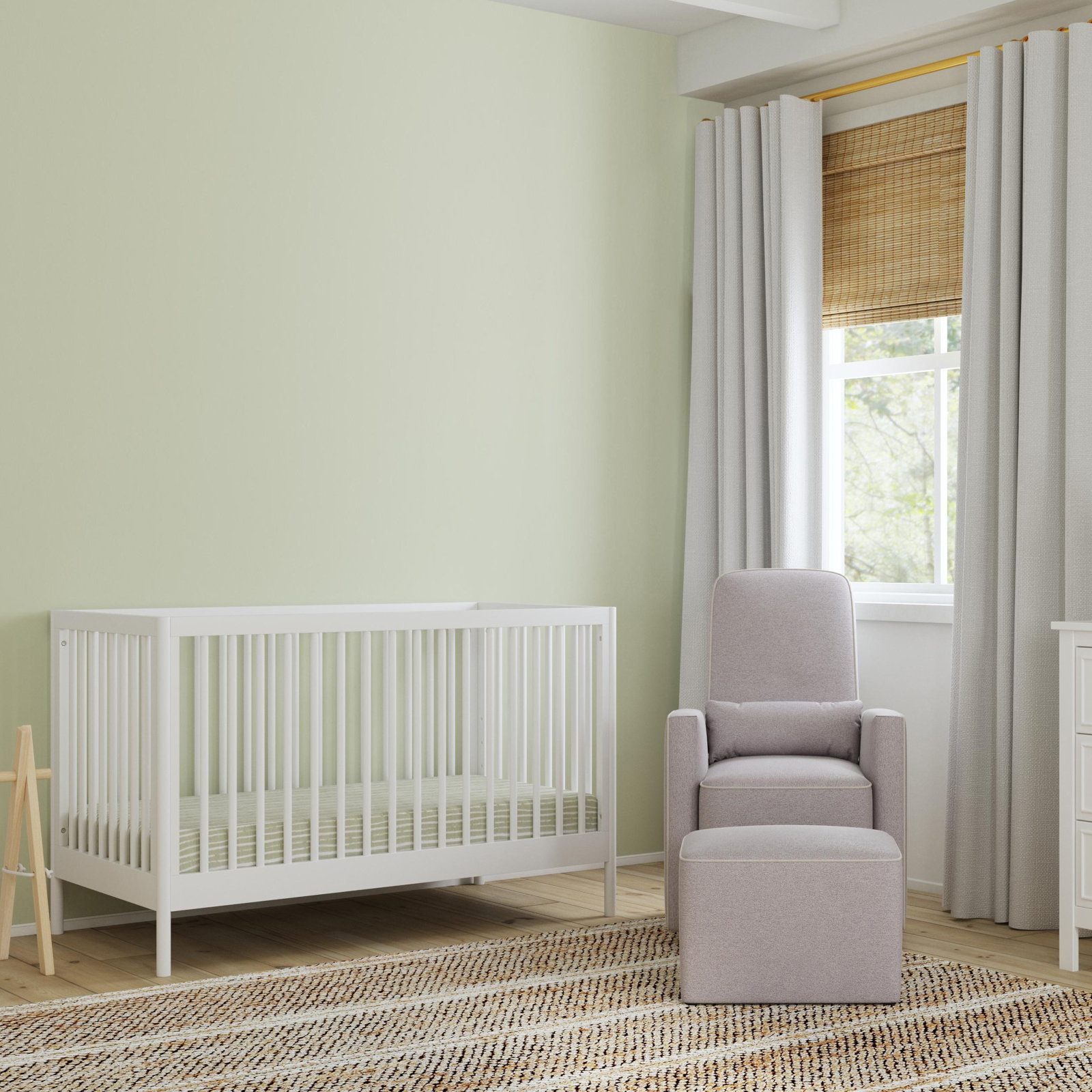 Birdie Pine 3-in-1 Convertible Crib, White