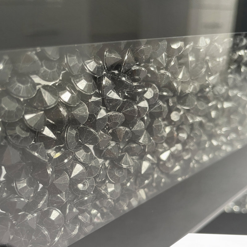 Table basse à motif de diamants broyés