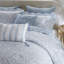 Ensemble de literie confortable en polyester pour grand lit, style chambre à coucher moderne