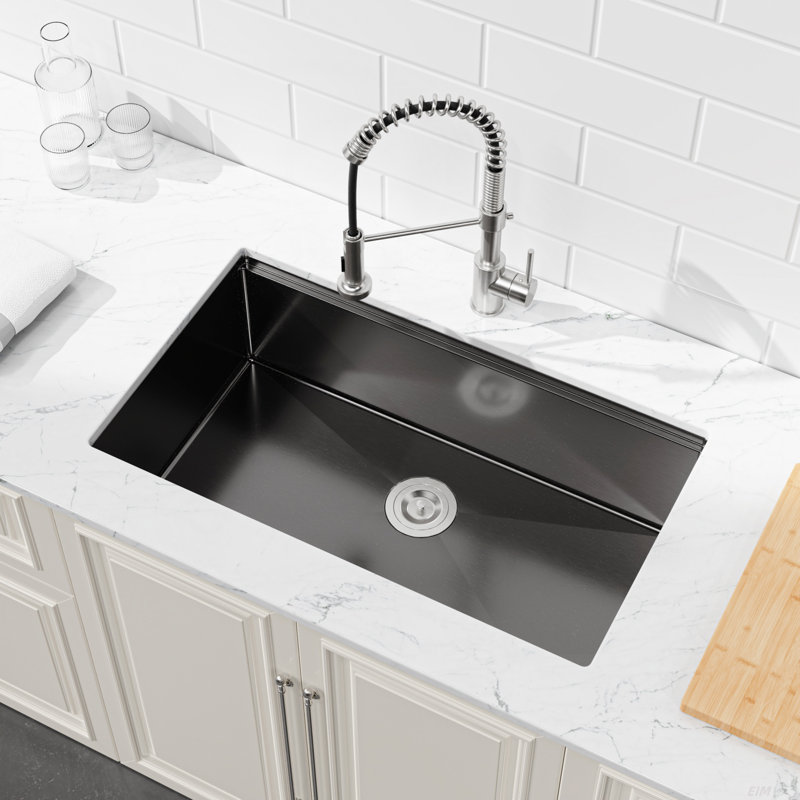 Stainless Steel Kitchen Sink, 33?x19? Single Bowl, Undermount Handmade Sink in Brushed, with Cutting Board, Colander, Sustainable Brushed Steel