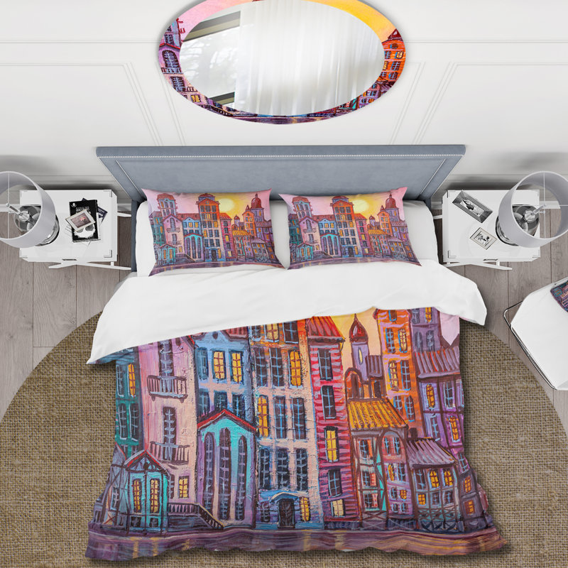 Scène de rue dans la vieille ville avec des bâtiments colorés - ensemble de housse de couette moderne - microfibre de polyester