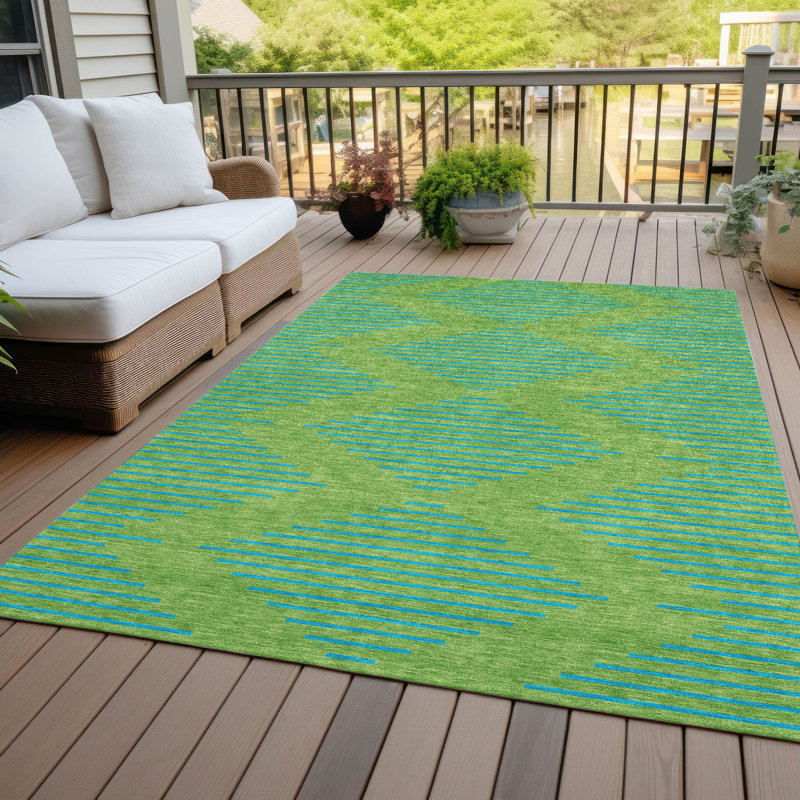 Norelia Green Washable Indoor-Outdoor Rug - , 2'6" x 3'10"