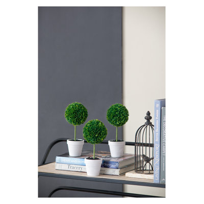 Ensemble de 3 mini topiaires en pots crème, décor de verdure artificielle H 9,5 po