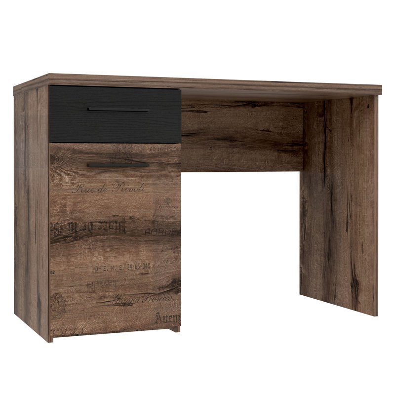 Marcelo Desk