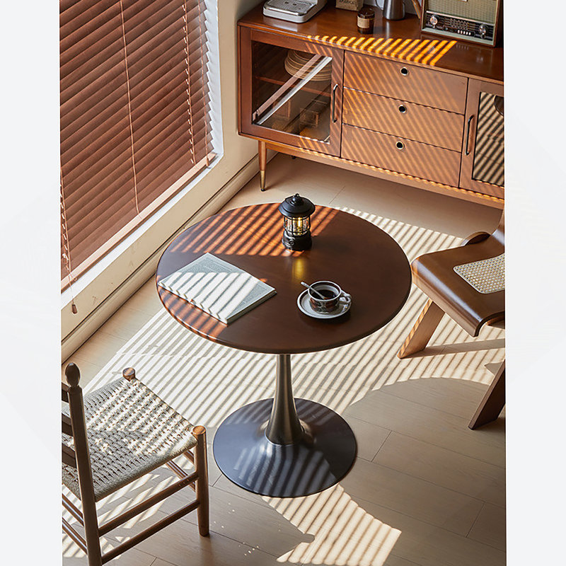 Table de salle à manger Gedin, Noir, Noyer, H 29,1 po x L 23,6 po x l 23,6 po