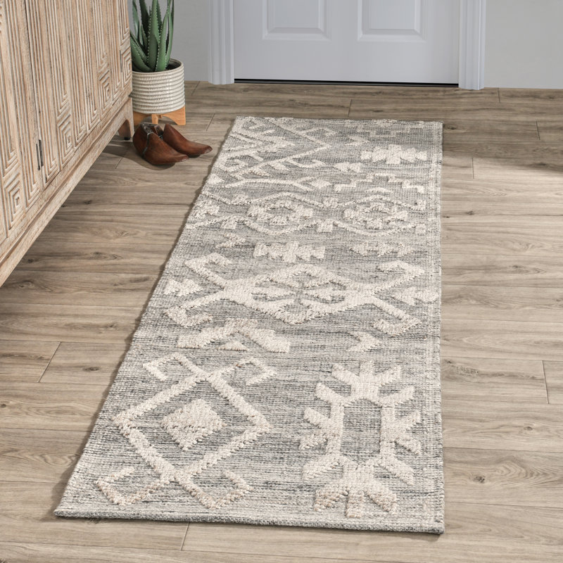 Tundra Southwestern Area Rug in Gray
