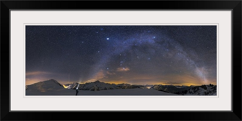 «Straub Under the Starbow» par Nicholas Roemmelt - impression d'art graphique, H 21 po x l 44 po x P 1 po, Cadre noir