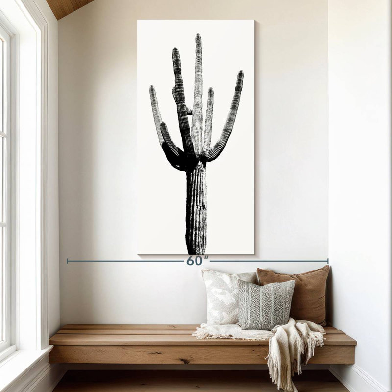 Saguaro noir et blanc I, H 54 po x l 27 po