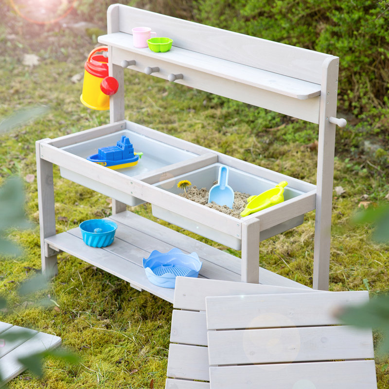Fun Outdoor Kitchen Set