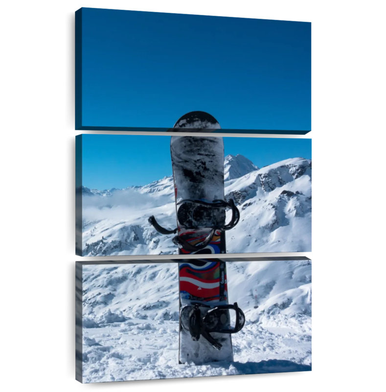 Sirci Snowboard dans la neige, H 65 po x l 42 po