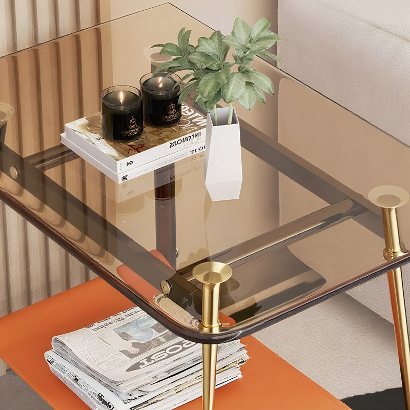 Table d'appoint en verre mat
