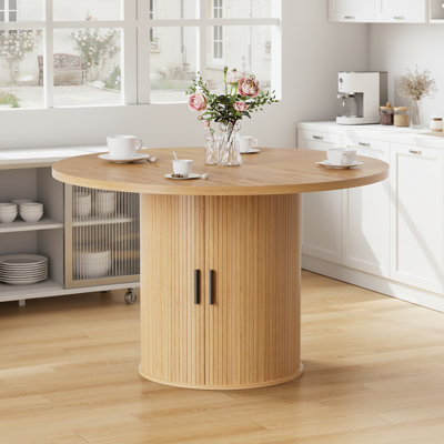 48"W Round Dining Table Seats 6