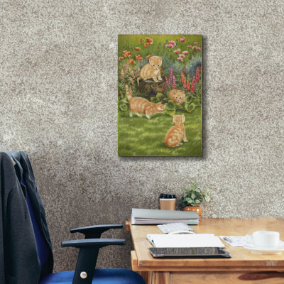 Chatons dans le jardin par Janet Pidoux