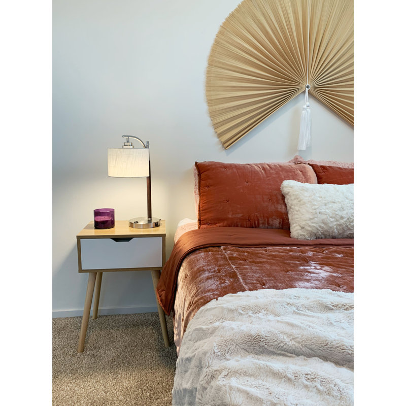 Lampe de bureau en nickel brossé 18 po avec USB Irram
