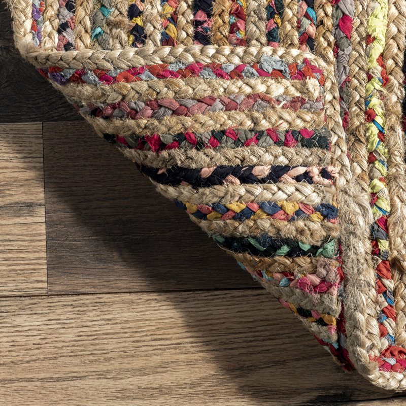 Tapis rouge tressé à la main de style bohème Lovetto, Rectangle 4 pi x 6 pi