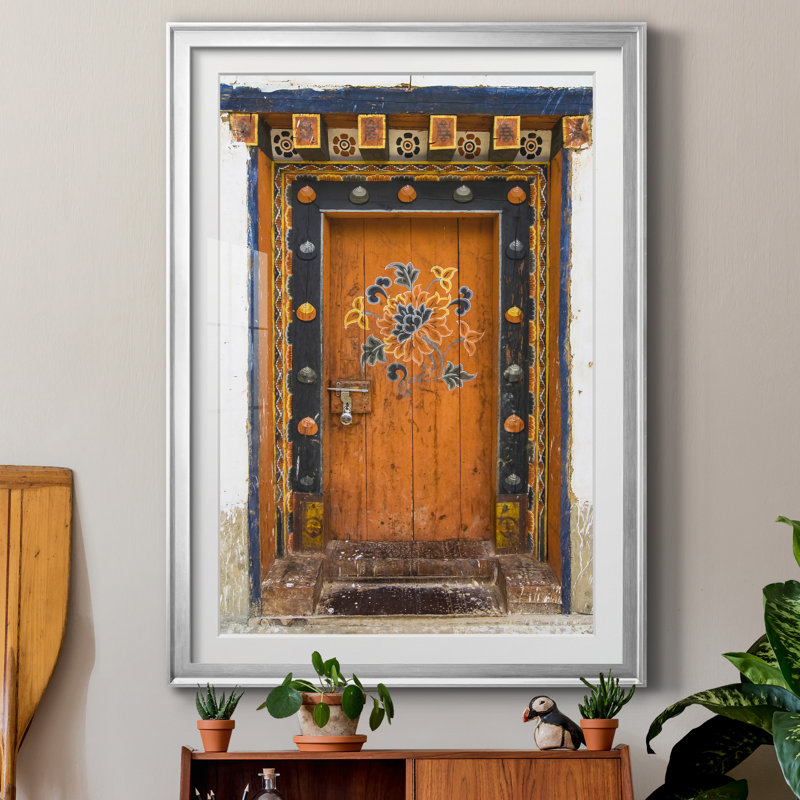 Porte de Bhutan par Danita Delimont - reproduction de photo encadrée sur papier, H 26,5 po x l 36,5 po x P 1,5 po