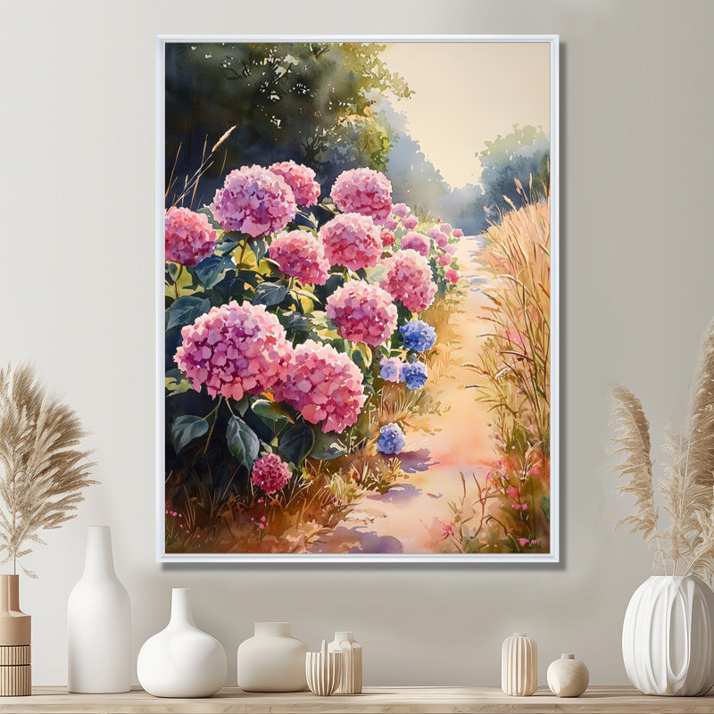Hydrangeas in a Country Lane I - Hydrangea Wall Art, Reproduction avec cadre flottant, H 20 po x l 12 po, Blanc