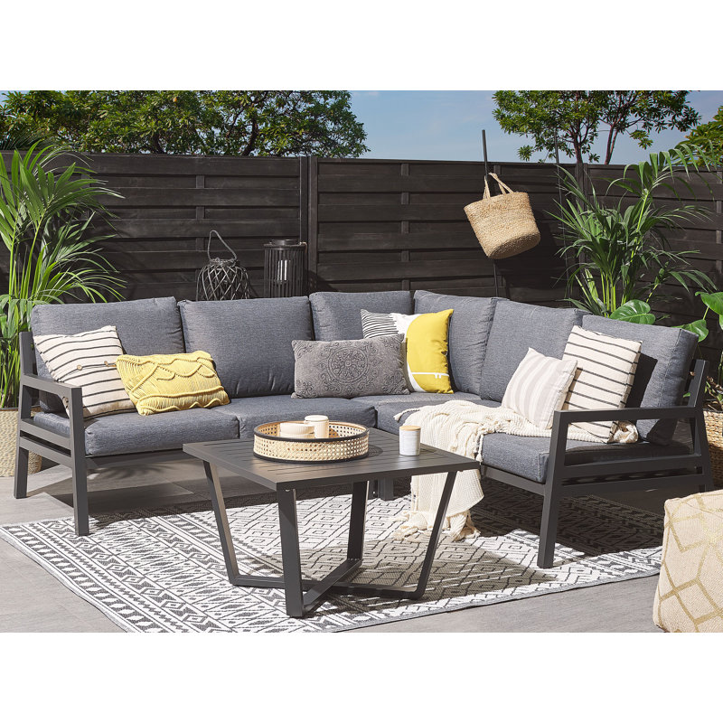 Ghaith 5 Seater Sofa Set