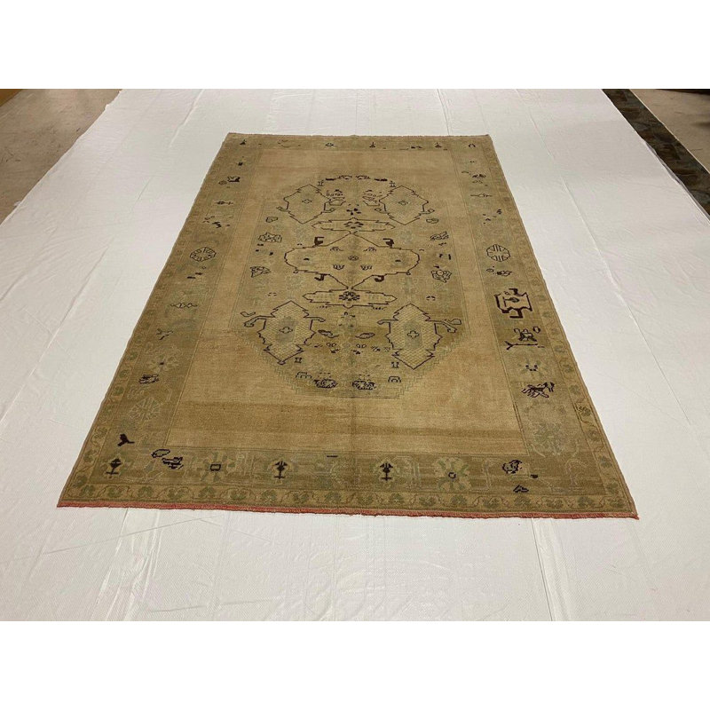 Tapis tribal 6 x 9 Anatolian