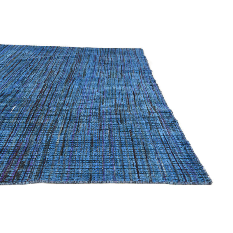 Tapis bleu Judy