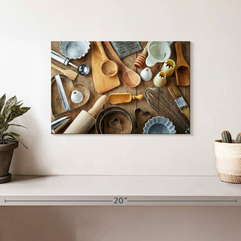 Senne Baking, 8" H x 12" W