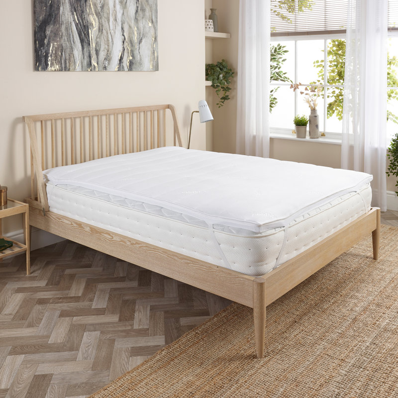 Airstream Memory Cool Mattress Topper 4cm Thick Cooling Machine Washable, Double (4'6)