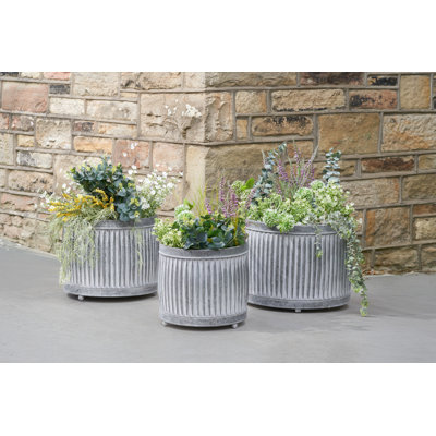 Bethke Metal Pot Planter