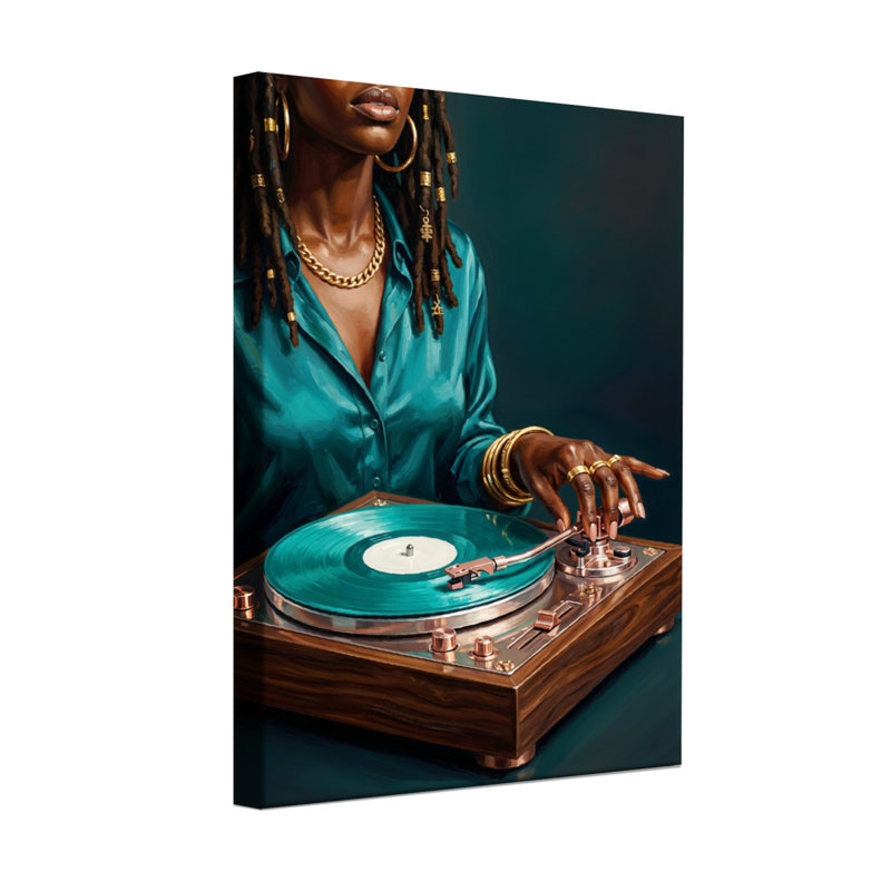 Femme abstraite avec tourne-disque et disque vinyle, H 18 po x l 12 po