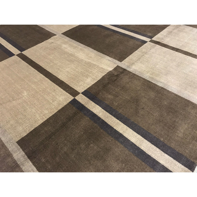 Geometric Area Rug in Brown