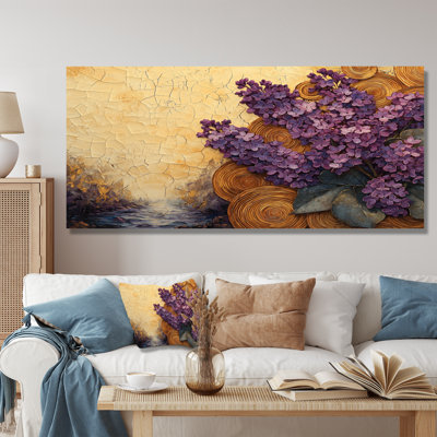Fleurs de lilas dans un motif de glissière en bois II - reproduction d'art traditionnelle en métal, décoration murale en métal lilas