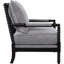 Chaise d'appoint sophistiquée grise avec une structure noire et un siège rembourré classique