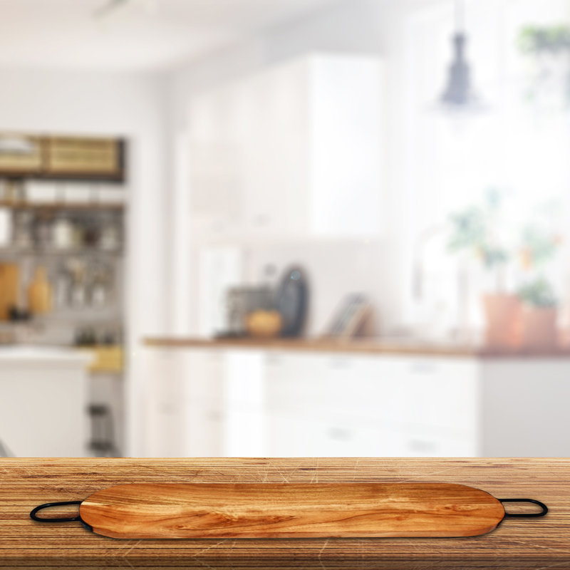 Planche de service ovale en bois d'acacia naturel avec poignées bronze