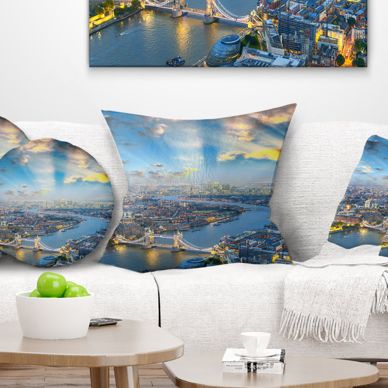 Coussin décoratif cityscape photo tour bridge et "city light", 18 po x 18 po, Coussin décoratif