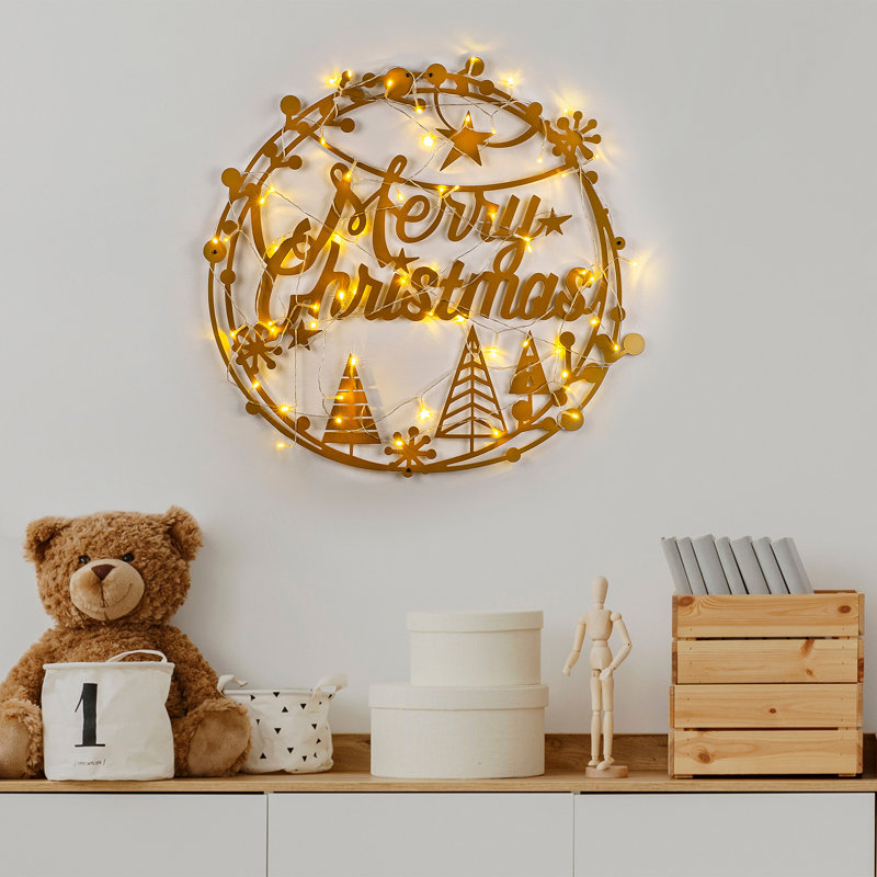 Wall Decor on Metal, Gold