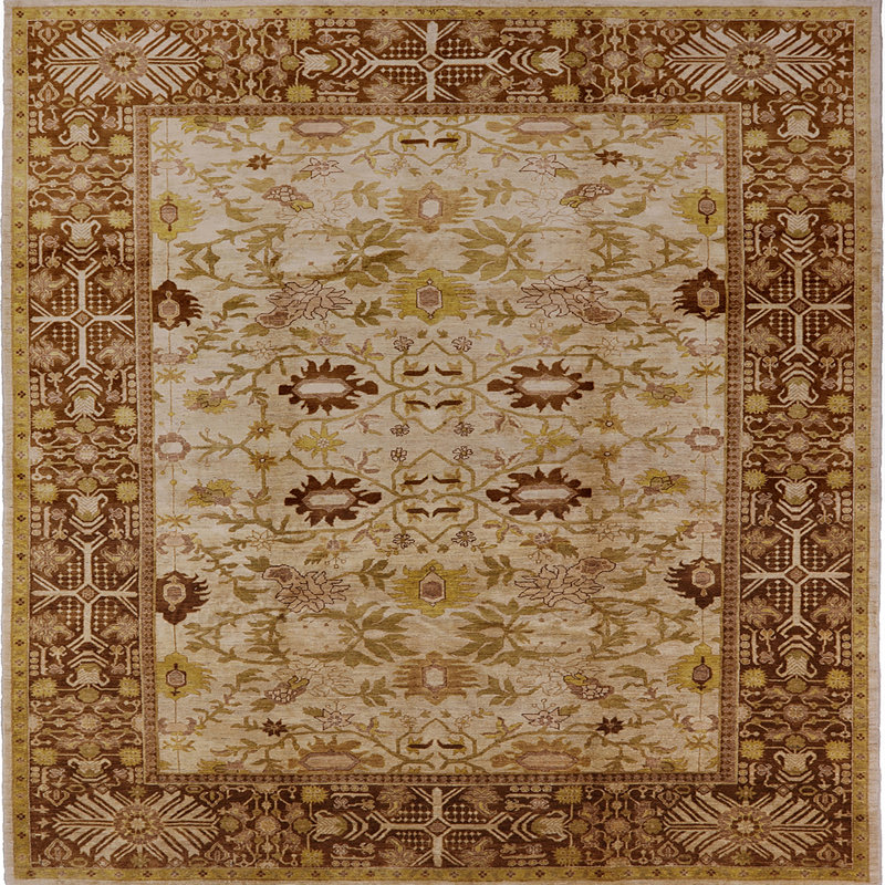 Tapis brun à motif oriental, Carré 4 pi