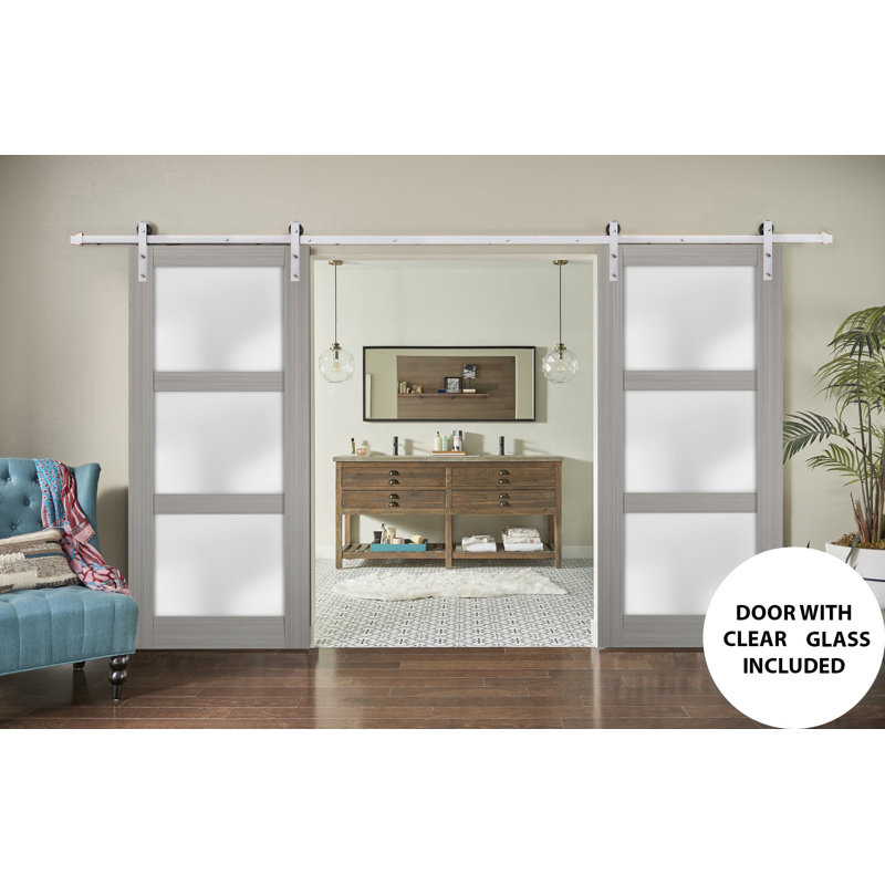 Portes de grange en verre givré Lucia avec quincaillerie d'installation, 64 po x 84 po, Bois de frêne gris, Acier inoxydable