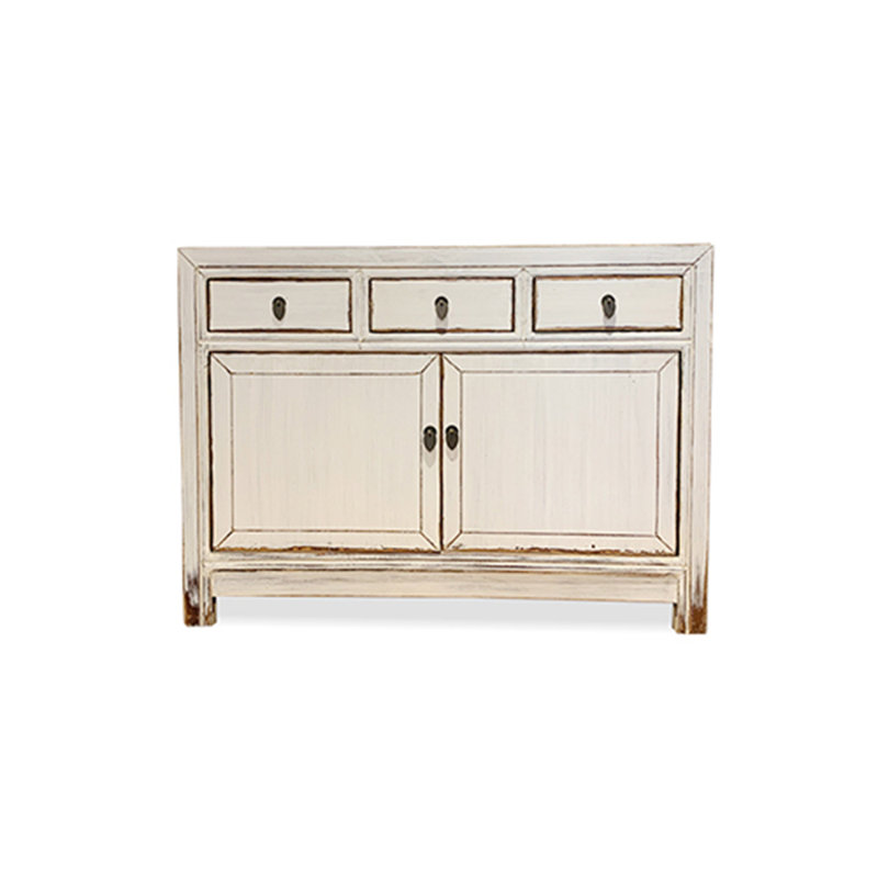 Armoire blanche vieillie