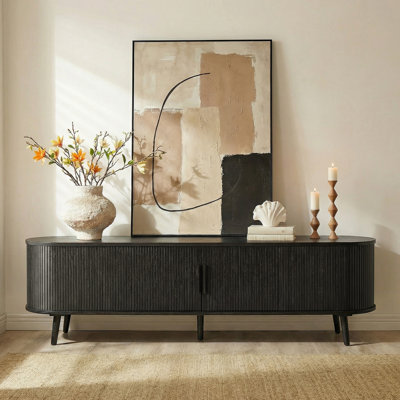  Meuble télé Hernest 84 po avec porte tambour en chêne massif et tablettes réglables pour le salon