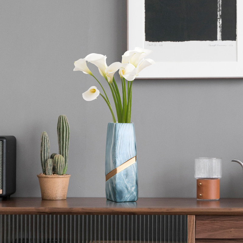 Vase en céramique, H 9,64 po x l 3,74 po x P 3,74 po, Bleu