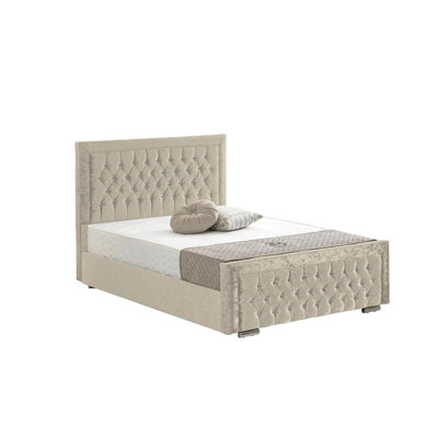 Peyton Upholstered Bed