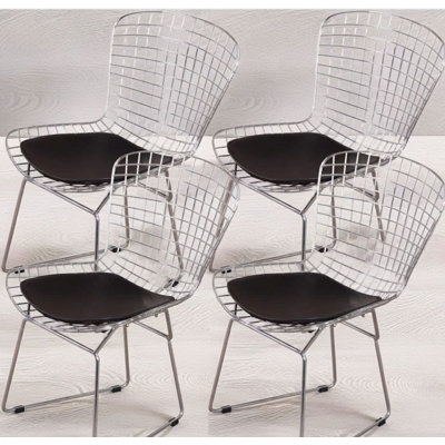 Chaise Ahnyla
