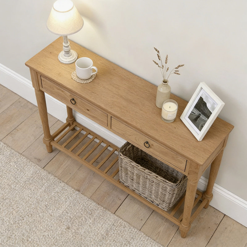 American-style retro simple console table
