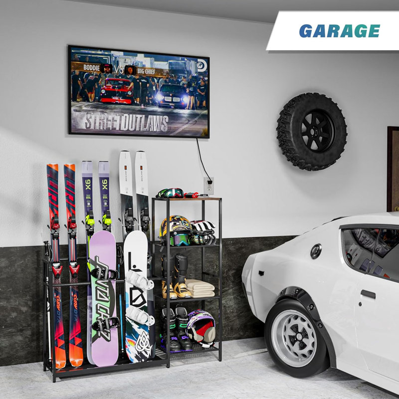 Ensemble de 4 paires de skis, planche à neige, bottes, bâtons, lunettes, porte-casque pour le garage, remise, sous-sol