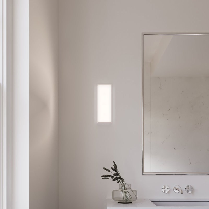 Éclairage pour meuble-lavabo à DEL, très large, 12 po, chrome poli, H 12,5 po x l 4,5 po x P 0,75 po 