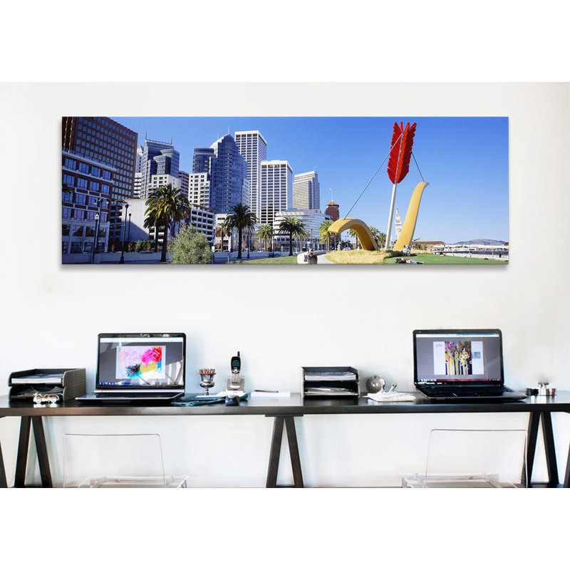 «USA California, San Francisco, CLAES Oldenburg» par Panoramic Images, reproduction sur toile tendue sur châssis