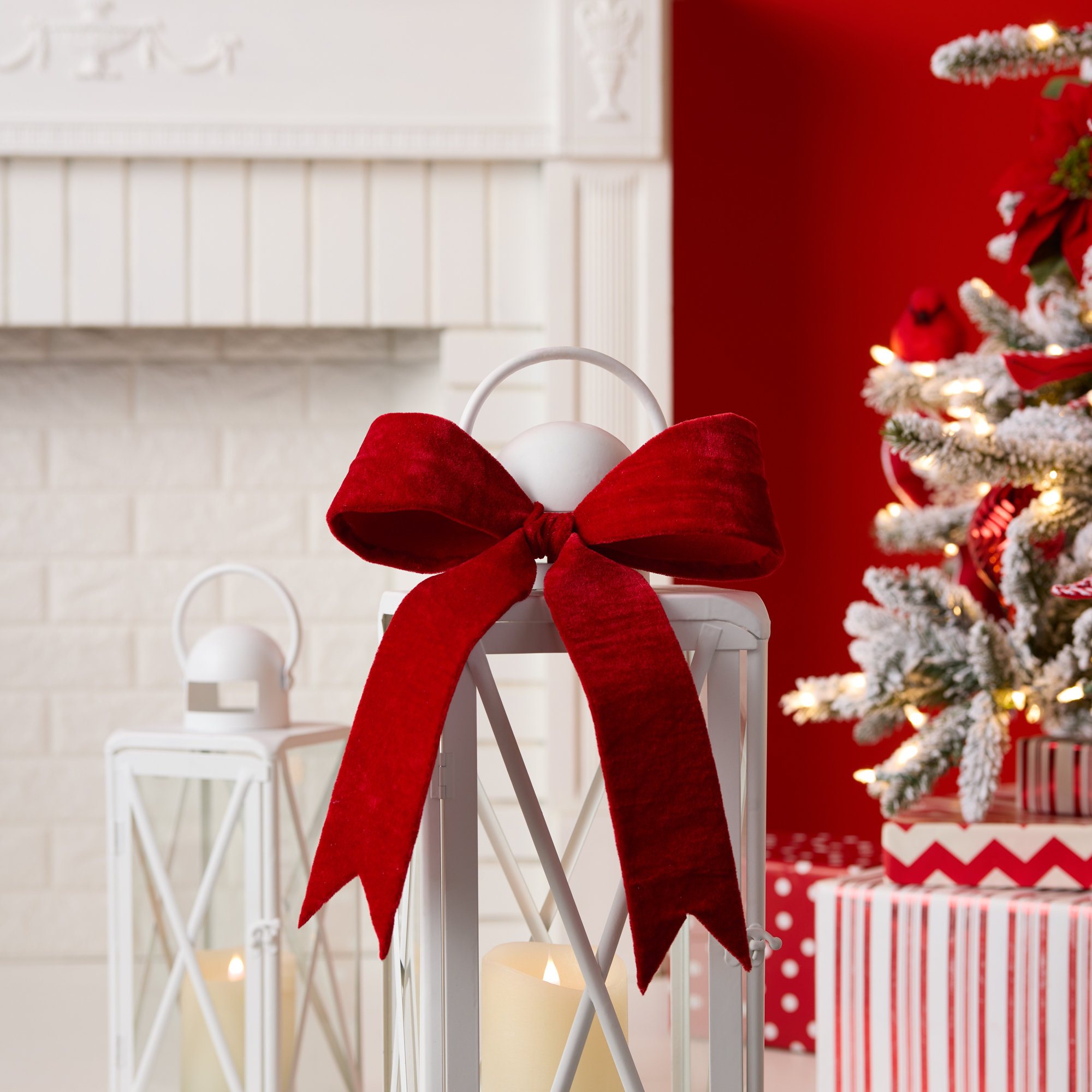 Red Wired Holiday Boy (Set of 2), 16.5" H x 1.5" W x 14.5" D