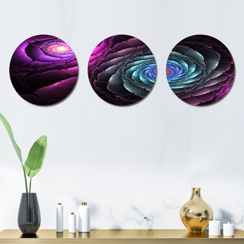 Abstract Wall Decor on Metal