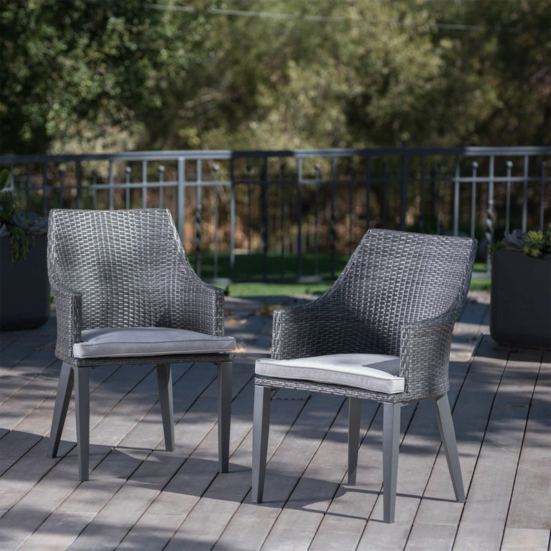 Ensemble de 2 chaises d'extérieur HILLHURST de conception ergonomique pour un confort ultime et une résistance aux intempéries
